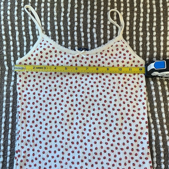 SKYLAR STRAWBERRY TANK - Picture 7 of 10